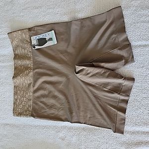 NWT XL JOCKEY Microfiber Slipshort